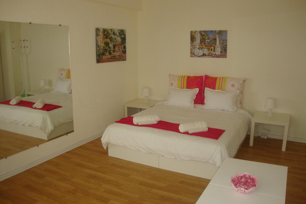 Guest Rooms Colours Kazanłyk Zewnętrze zdjęcie